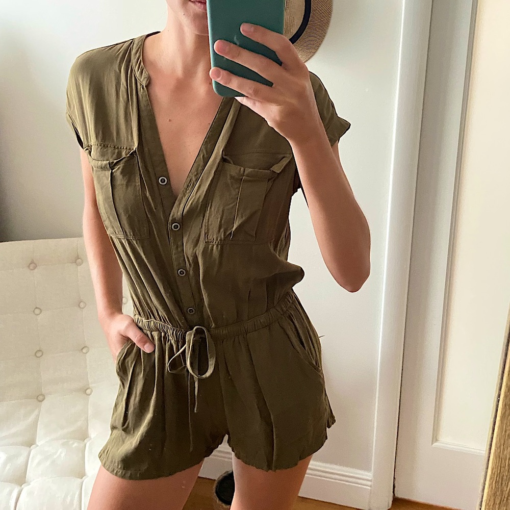 Green Utility Style Romper w/ Drawstring & Pockets